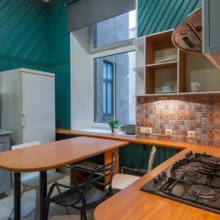 Spacious & Light Family Apart. Very Center Of Apartmán