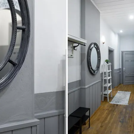 Spacious & Light Family Apart. Very Center Of شقة